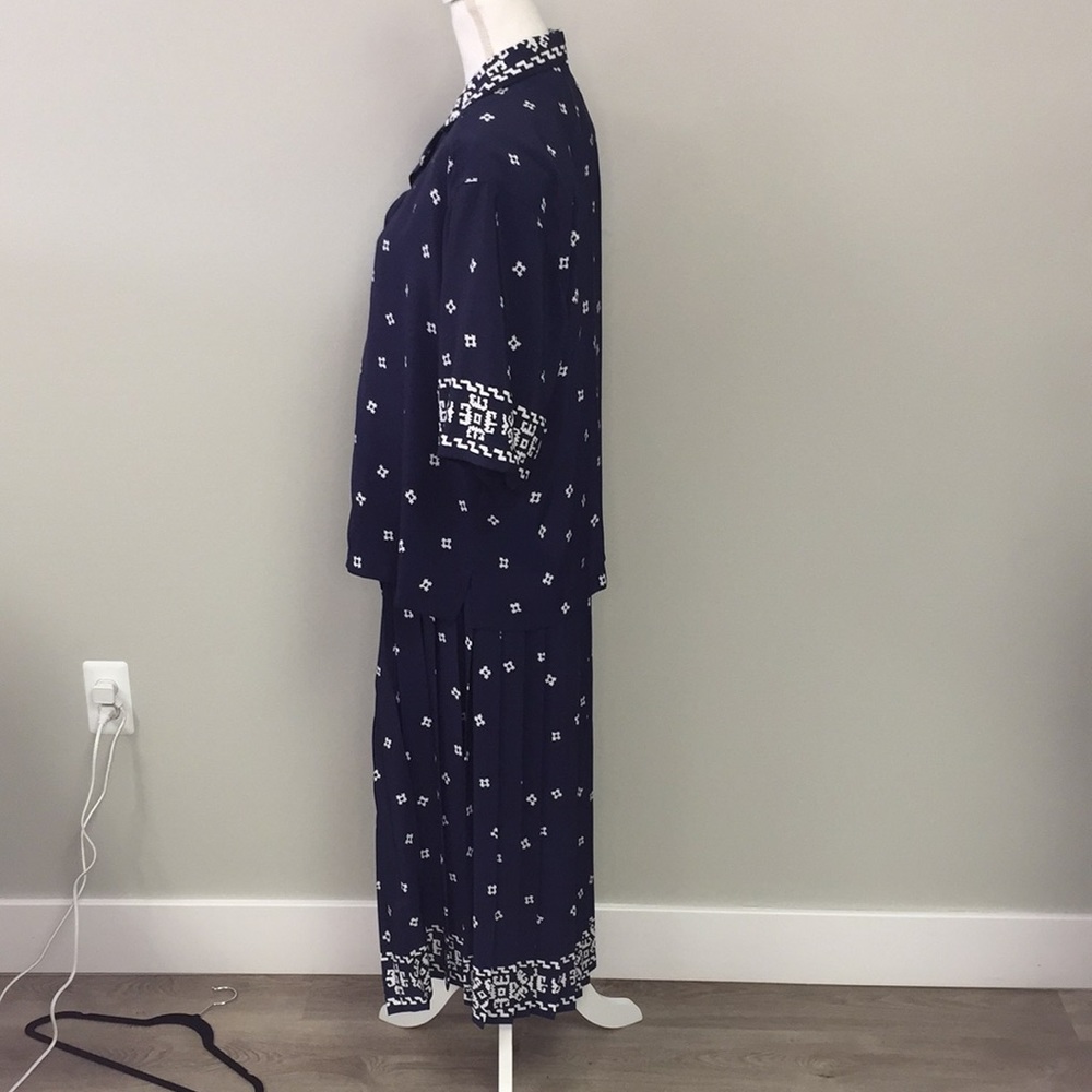 Chaus Navy Blue & White Women’s Top & Skirt Sz 16 - Picture 4 of 6